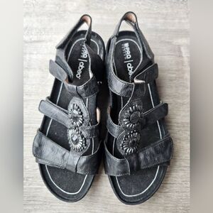 Abeo Gia Sandals, Size 7, Black